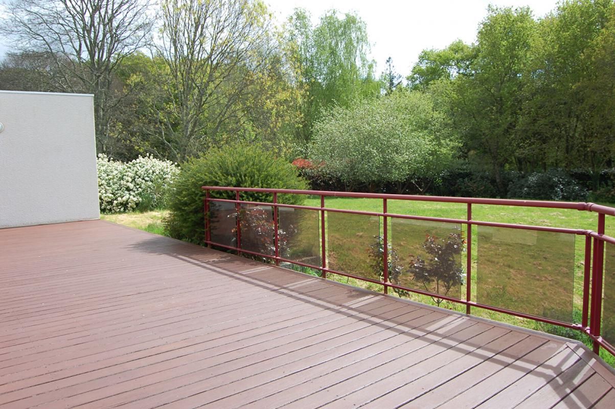 PONT-SCORFF Maison de plain-pied avec 3 chambres 2