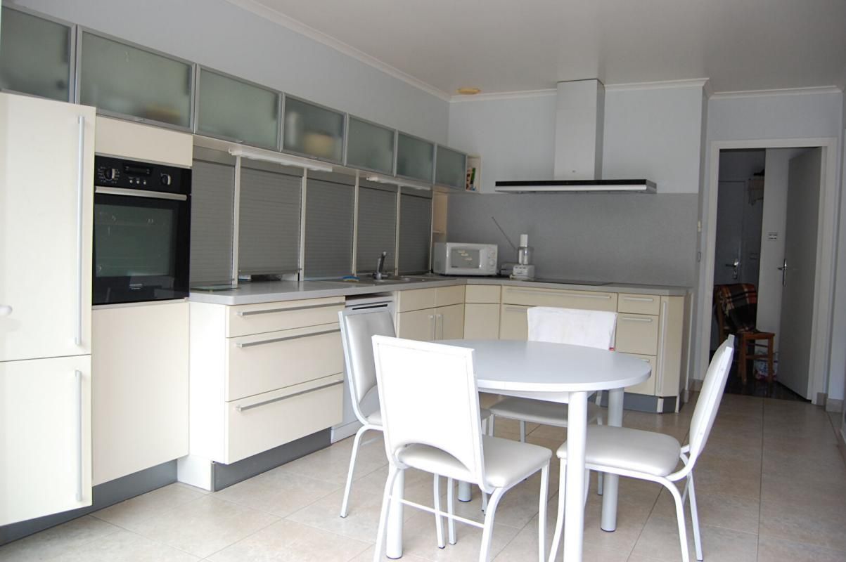PONT-SCORFF Maison de plain-pied avec 3 chambres 4