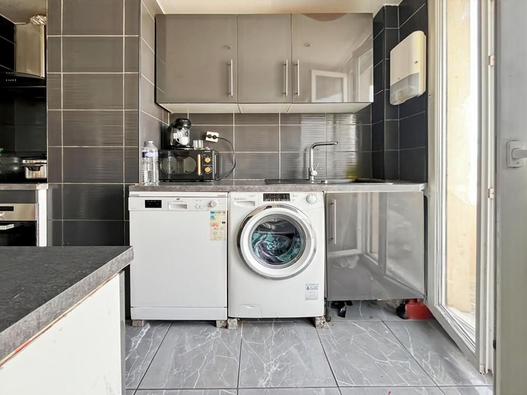 NICE Nice Ouest : Appartement 3 pièces - Avant-dernier étage avec balcons 4