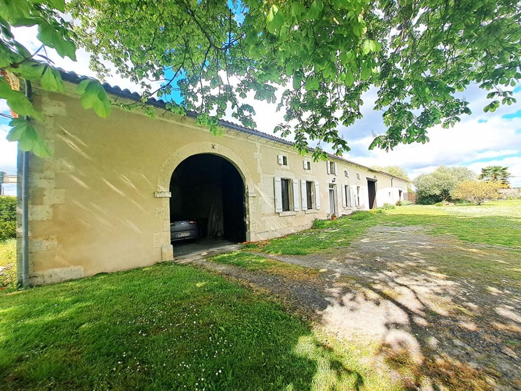 JURIGNAC Maison Val Des Vignes 6 pièces 161 m2 2