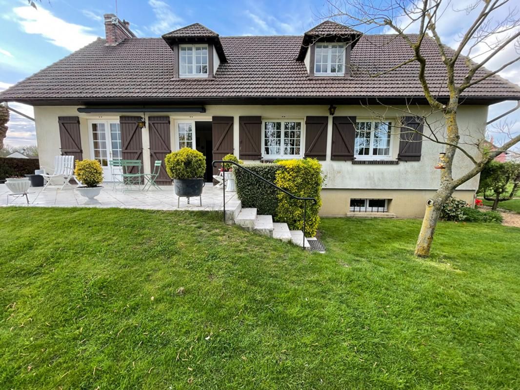 FAVEROLLES 28210 FAVEROLLES 141 m2 terrain 1230 m2 3