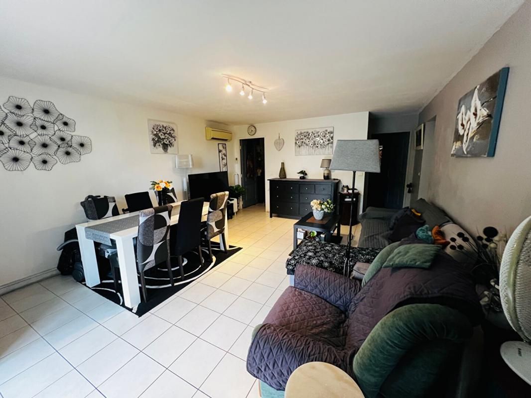GIGNAC-LA-NERTHE Appartement Gignac La Nerthe 3 pièce(s) 65 m2 4