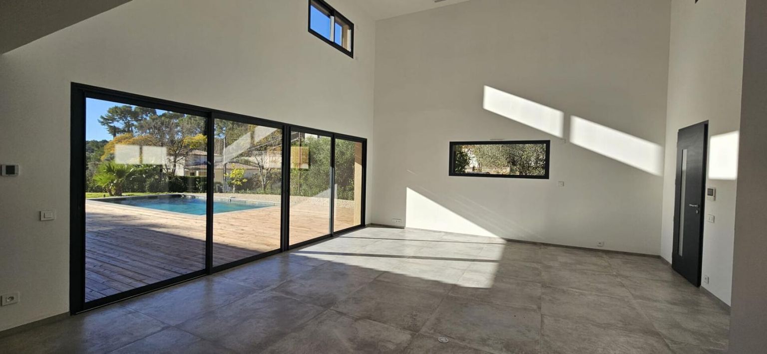 OLLIOULES VILLA NEUVE - OLLIOULES-FAVEYROLLES 2