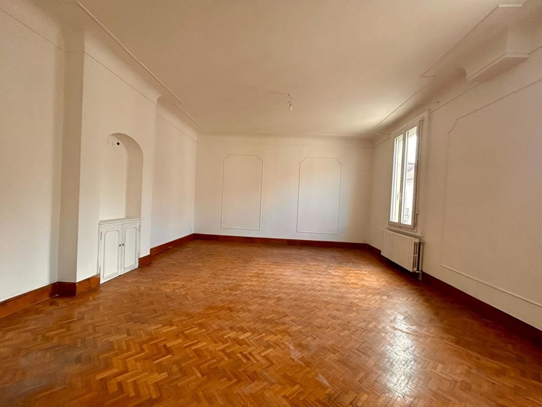 A vendre, maison de ville à PERIGUEUX 24000