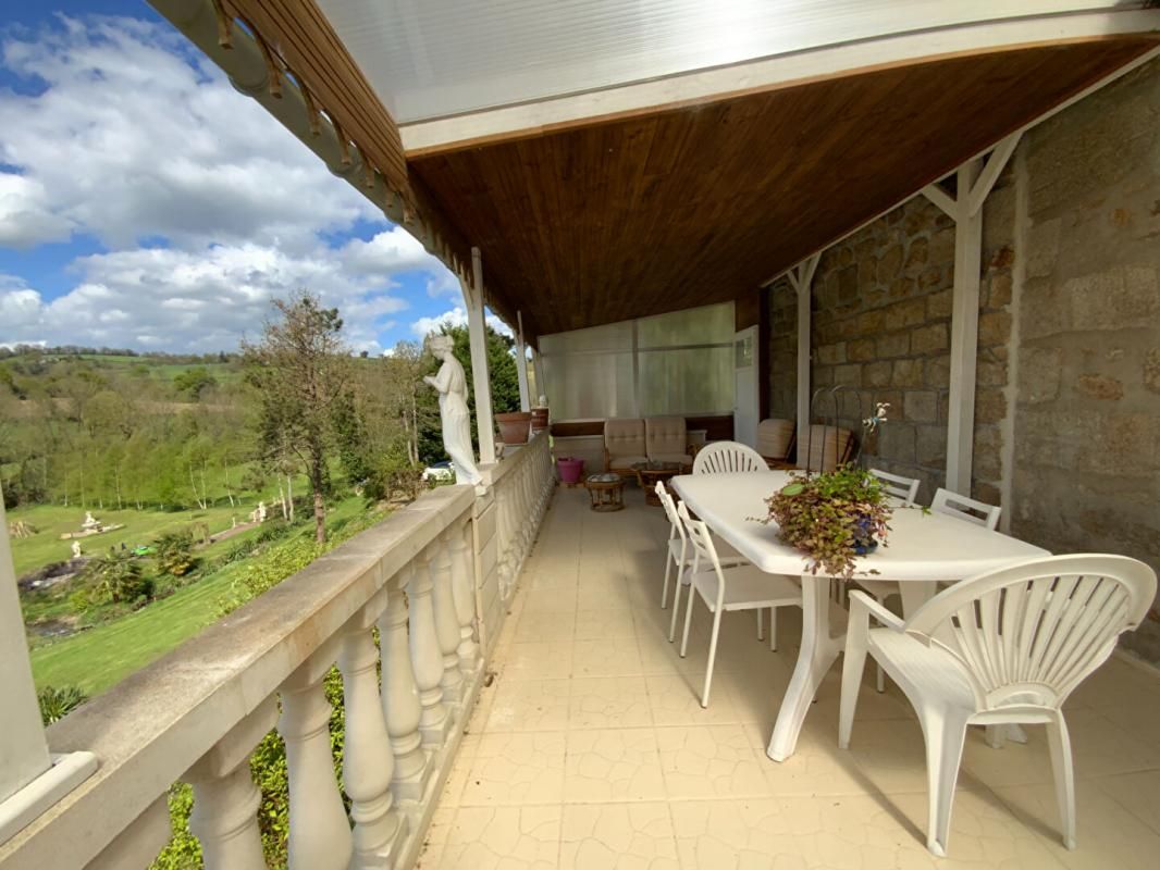JUVIGNY-LE-TERTRE propriété d'exception Juvigny Les Vallees 12 pièce(s) 262 m2 4