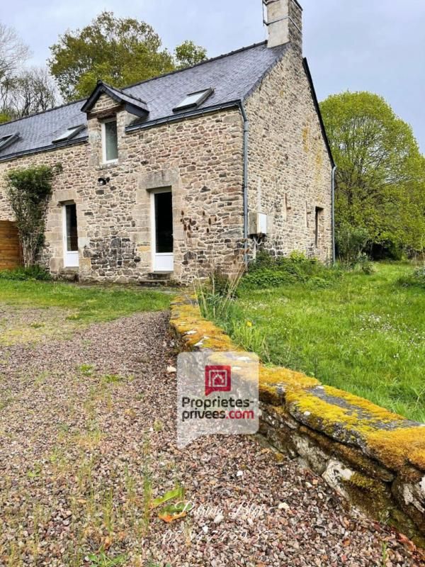 Maison en pierre rénovée  2 chambres  74 m² - terrain de 2 666 m²