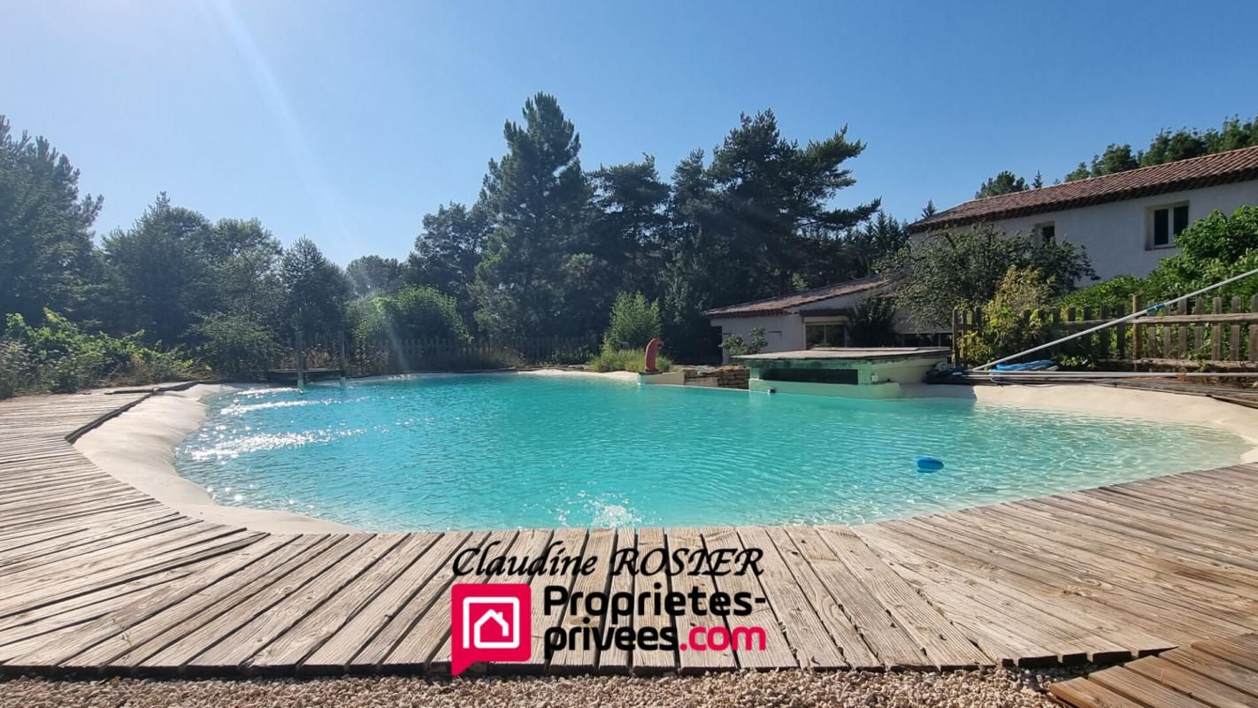 MAZAUGUES Mazaugues maison traditionnelle 6 pièce(s) 220 m2 piscine 3