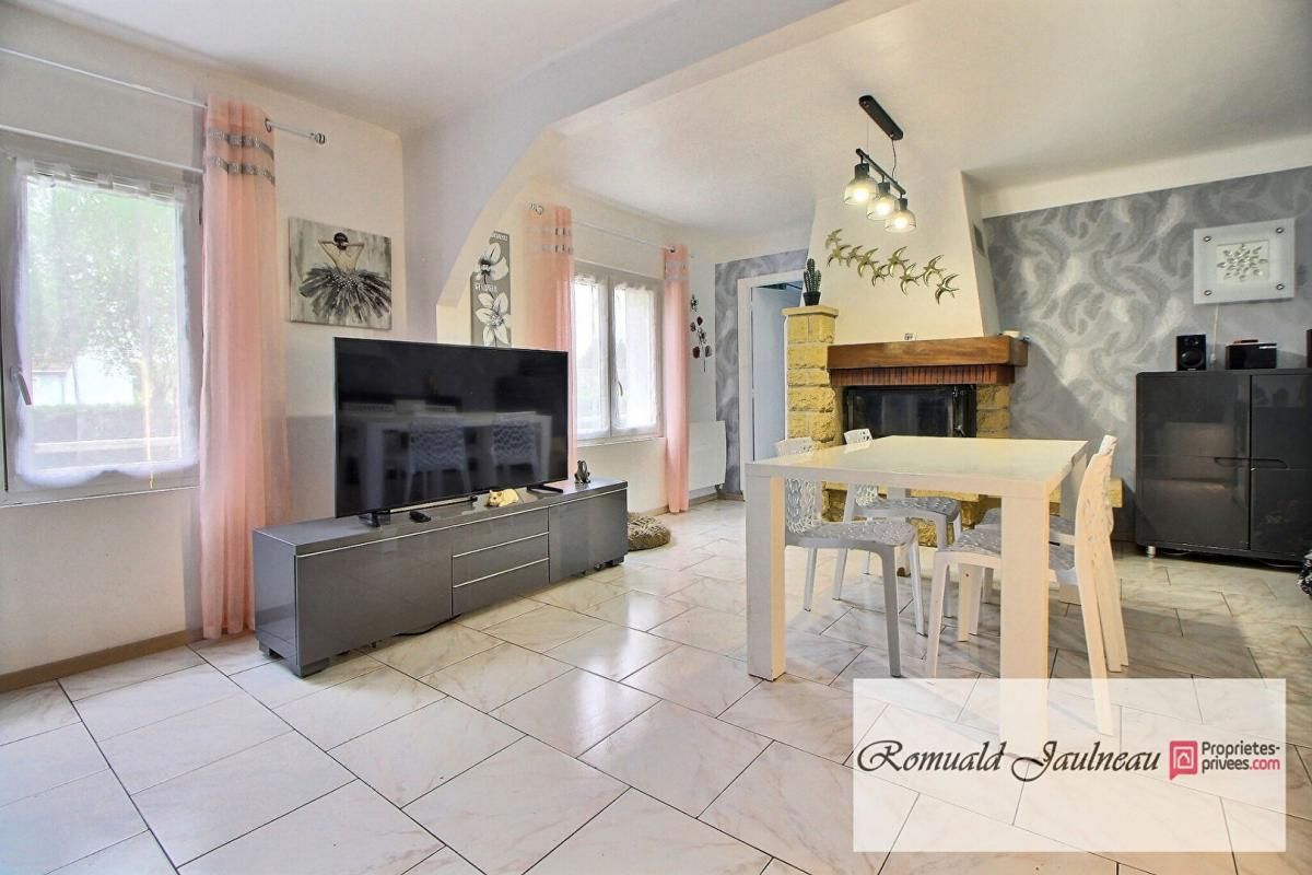 MONTIGNY-LE-CHARTIF Maison de plain-pied à Montigny Le Chartif 4