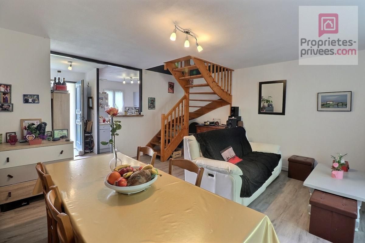 TONNAY-CHARENTE Maison individuelle de 2006 de 79.29 m2 avec garage attenant en excellent état 2