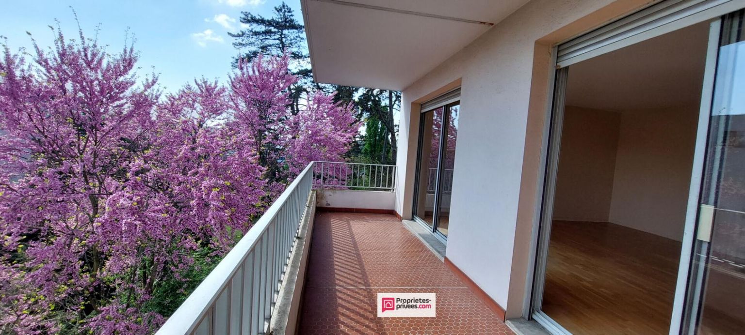 TASSIN-LA-DEMI-LUNE Appartement Tassin La Demi Lune 5 pièce(s) 106.41 m2 2