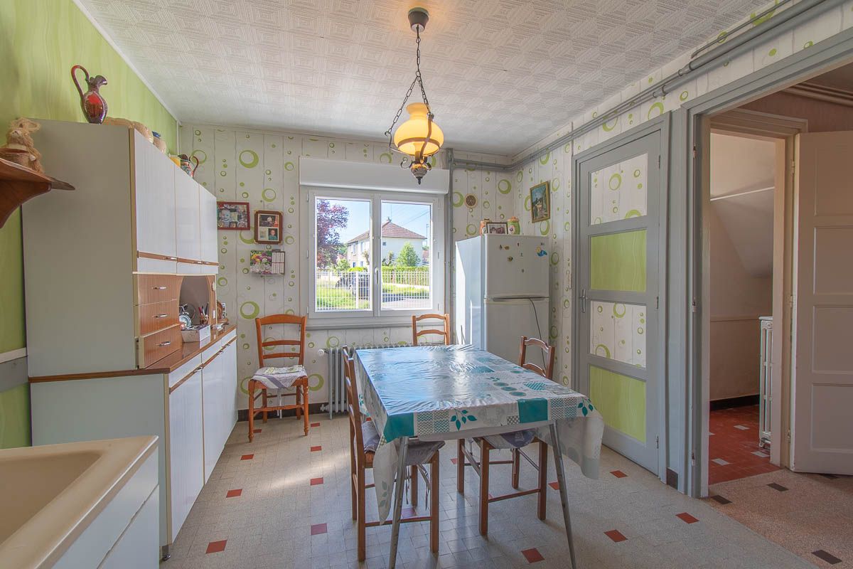 VIERZON Maison Vierzon 4 pièce(s) 77 m2 2