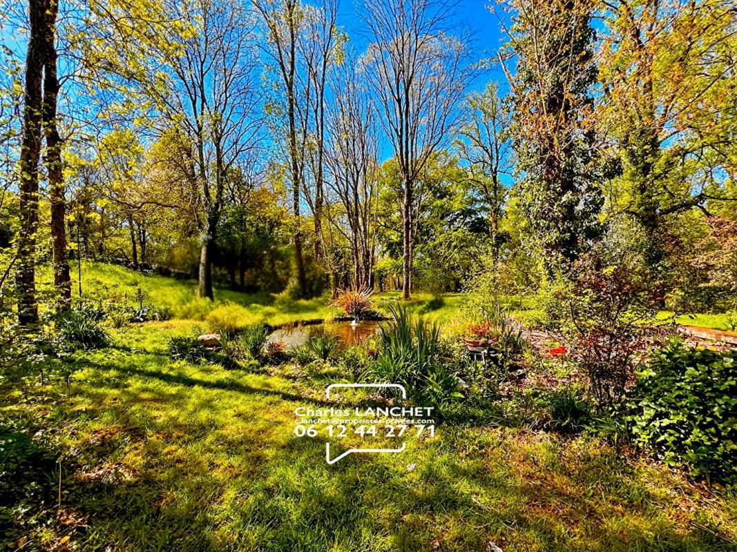 GENAC Moulin 6 pièce(s) 140 m2 4