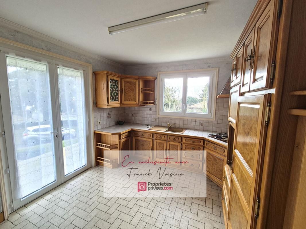 SÈVREMONT A VENDRE en Exclusivité à Saint Michel Mont Mercure, maison avec 3 chambres sur une parcelle de 1323 m2 env 91 m2 3