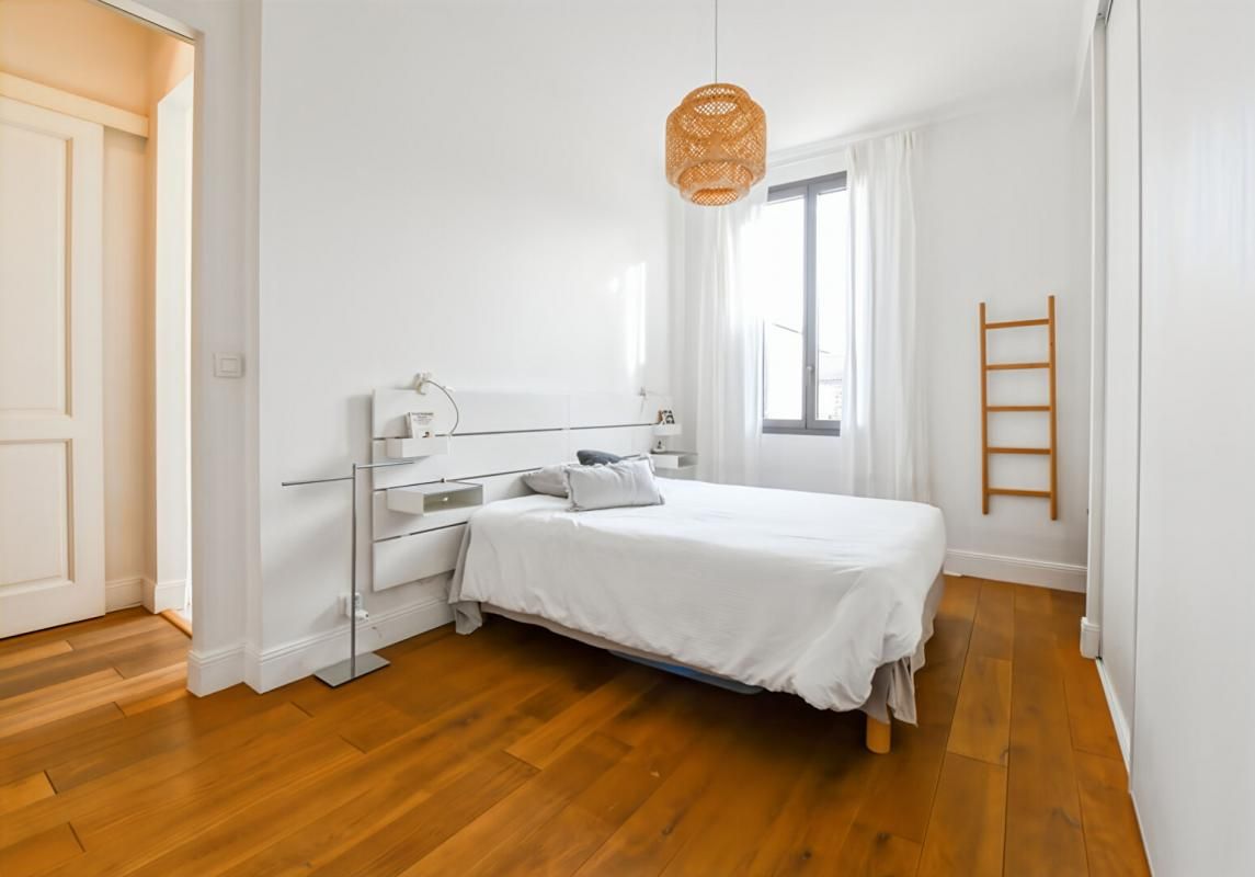 BORDEAUX Belle maison contemporaine de 145 m2 + 100 m2 , à proximité de Nansouty 4
