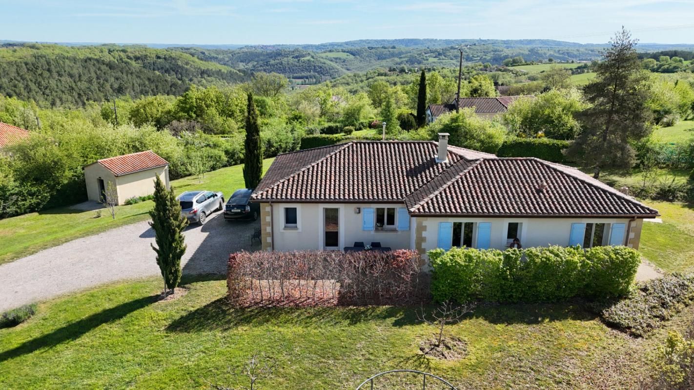 SAINT-CYBRANET Maison Saint Cybranet 6 pièce(s) 140 m2 1