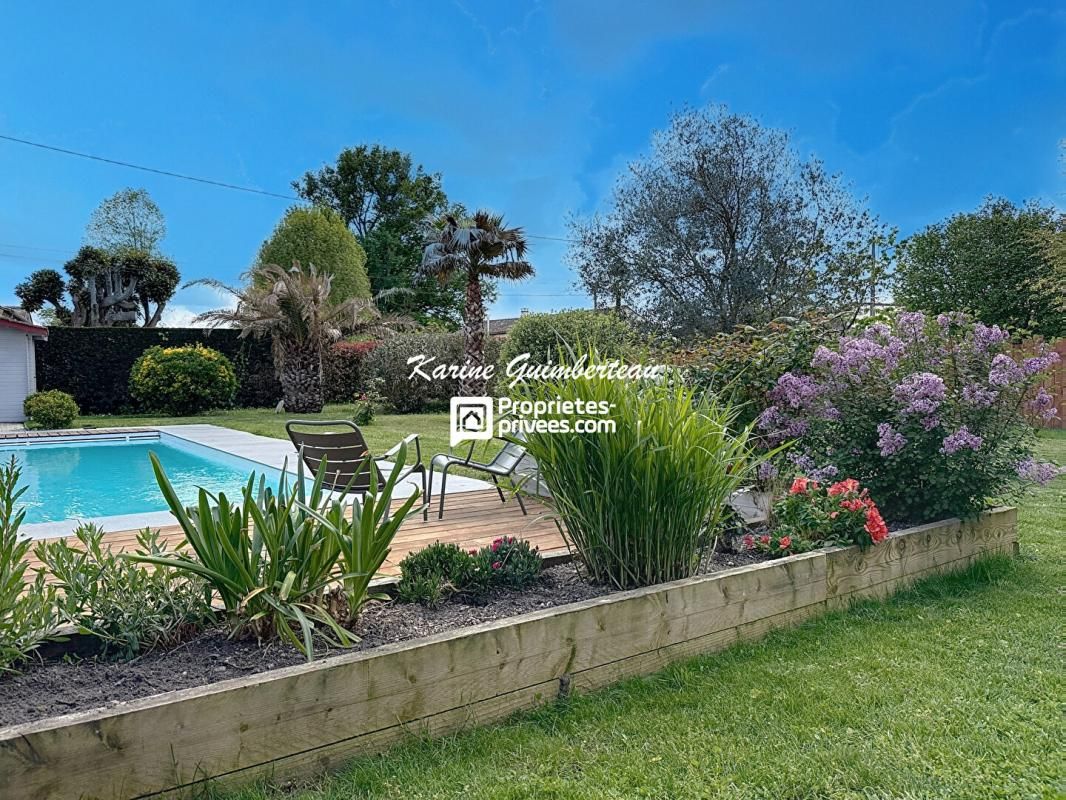 SAINT-EMILION Maison de campagne 320 m2 + piscine + garage + jardin 2