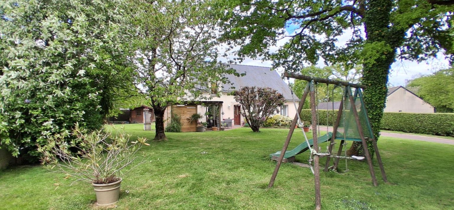 PLESSE Maison LE COUDRAY 4 pièce(s) 123 m2 3