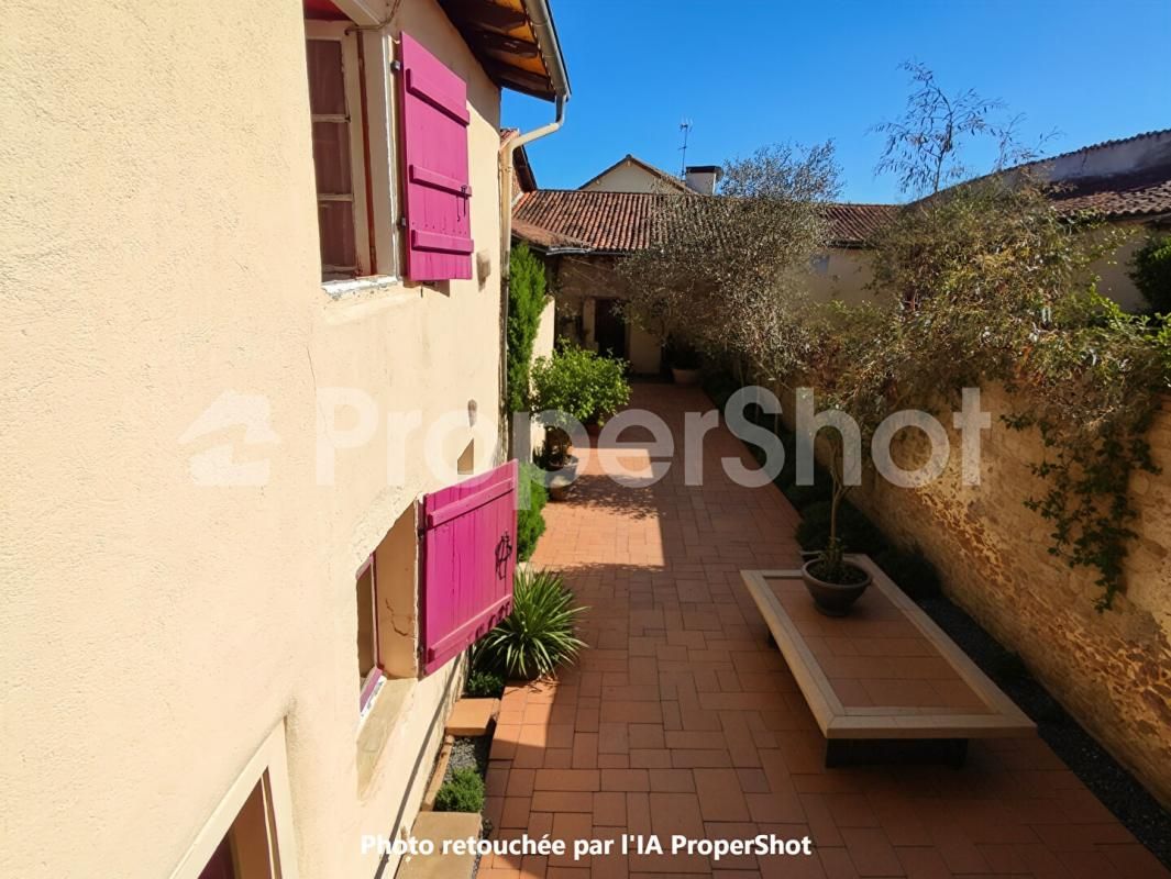 CHABANAIS Maison 6 pièces dépendances et parcelles constructibles 2