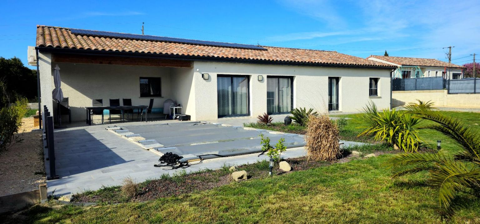 SAINT-MARTIN-LALANDE Villa traditionnelle de 131 m² avec un jardin et la piscine 3