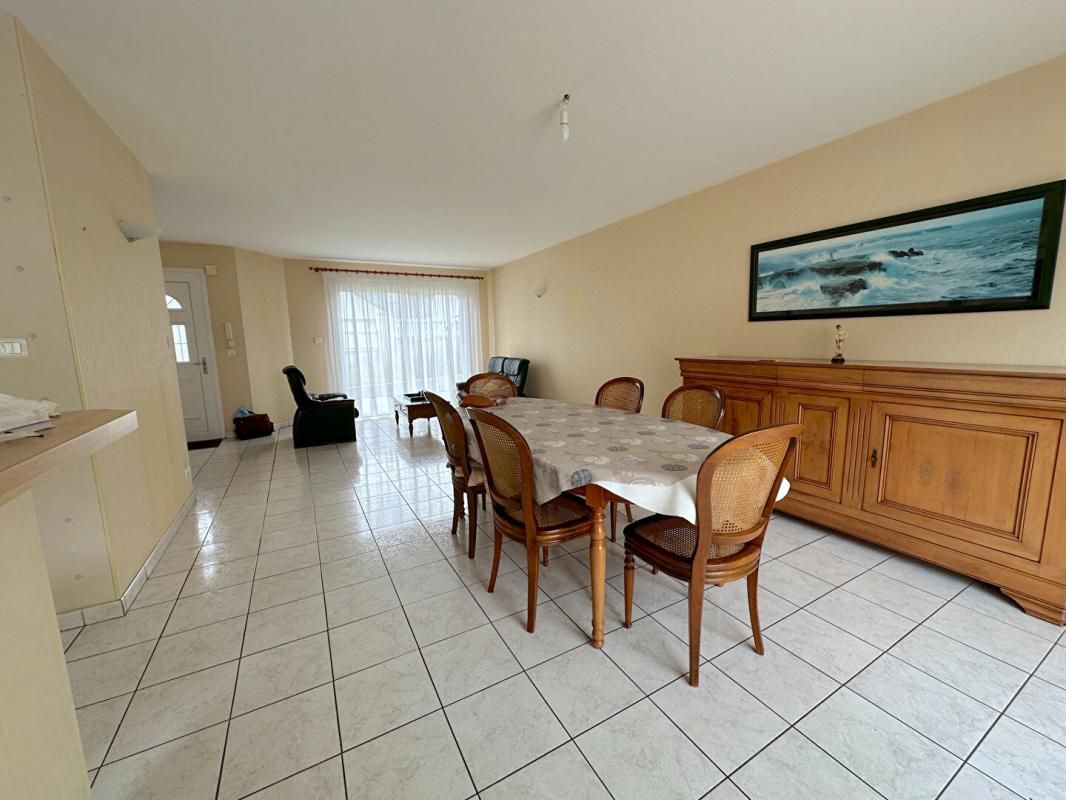 THOUARE-SUR-LOIRE Maison 4 pièce(s) 84 m2 + annexe 3