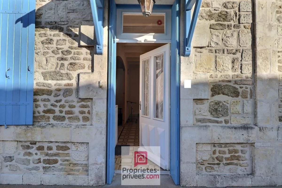 SURGERES Bel Ensemble Immobilier à proximité de Surgères, Tonnay-Boutonne et Saint Jean d'Angély 3