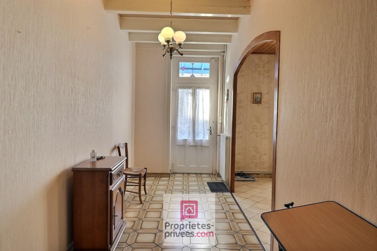 SURGERES Bel Ensemble Immobilier à proximité de Surgères, Tonnay-Boutonne et Saint Jean d'Angély 4
