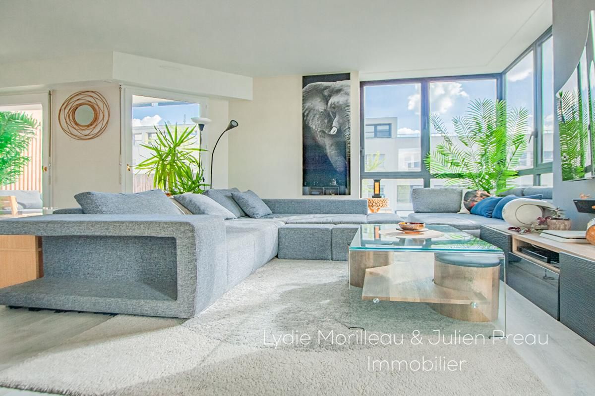 REZE Appartement Rezé 4 pièces (77 m²) 2