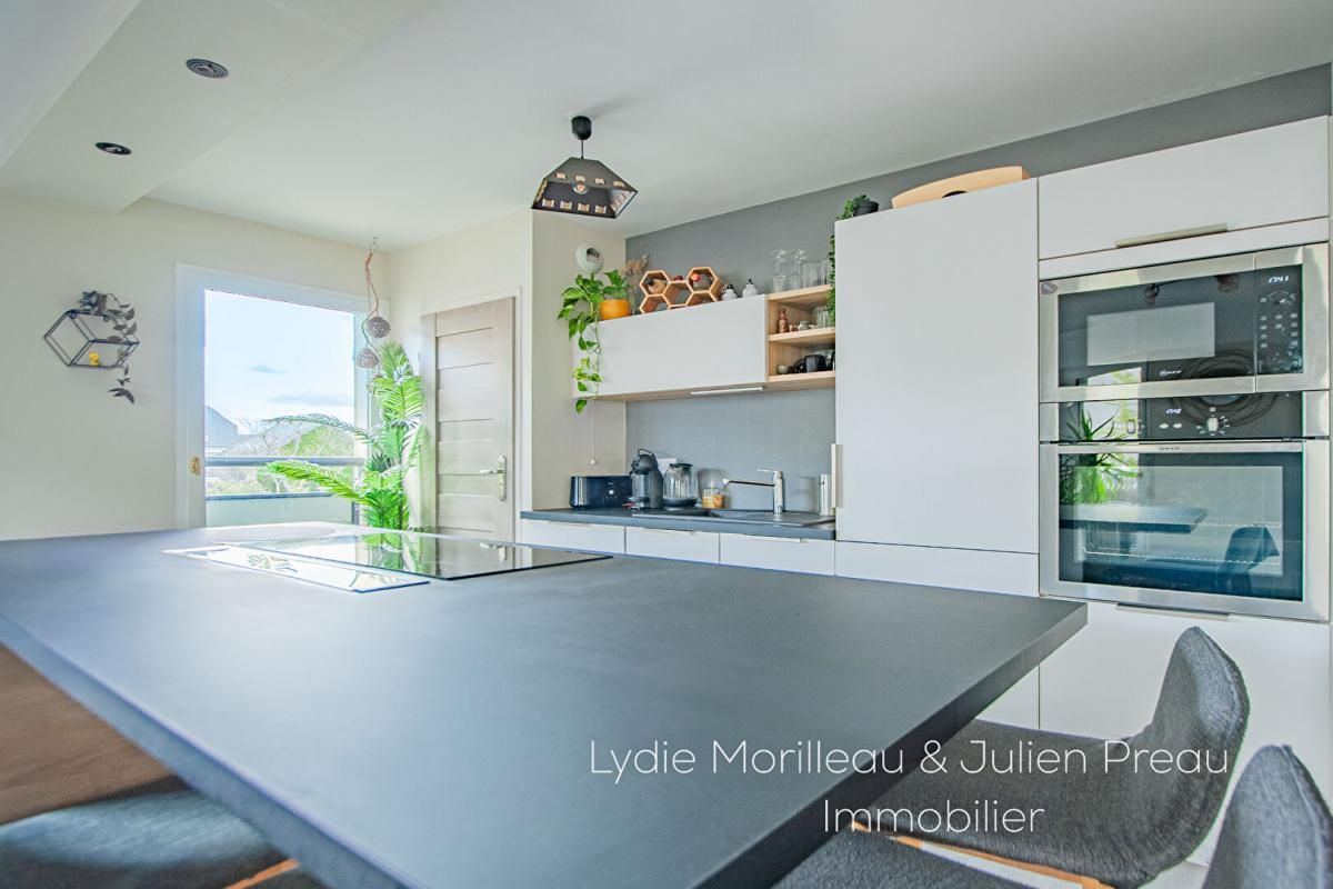 REZE Appartement Rezé 4 pièces (77 m²) 4