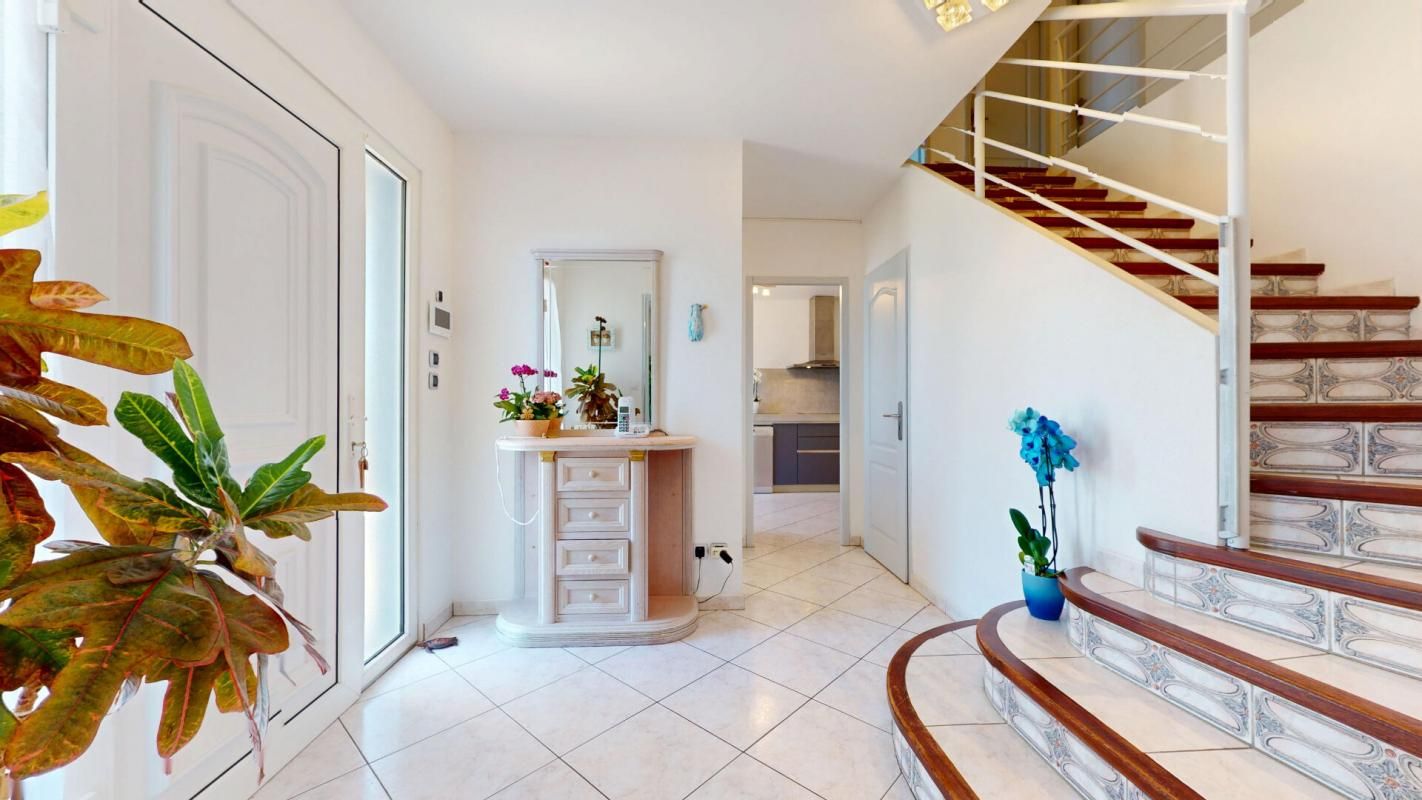 CARCASSONNE EN EXCLUSIVITE - SECTEUR AURIAC - 4 CHAMBRES - DRESSING - PISCINE - GARAGE - CARPORT 2