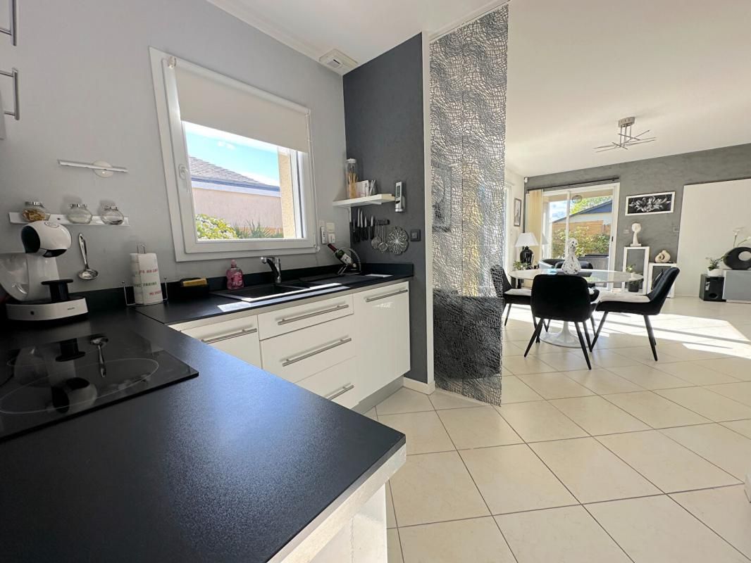 SAINTE-LUCE-SUR-LOIRE Maison 5 pièce(s) 101 m2 4