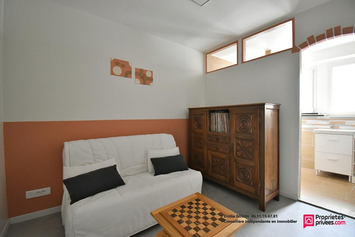TOUTLEMONDE Maison 9 pièce(s) 180 m2 4