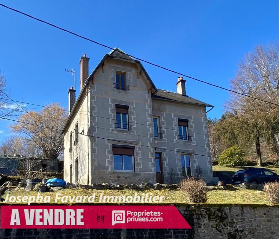 Maison de Style architectural typique des années 1920 - 150m² - 5 chambres -