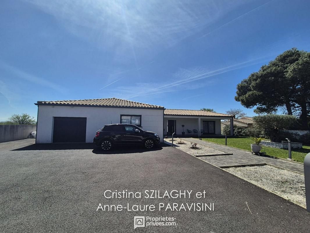 CASTELNAUDARY Grande maison de plain-pied avec garage et piscine 4
