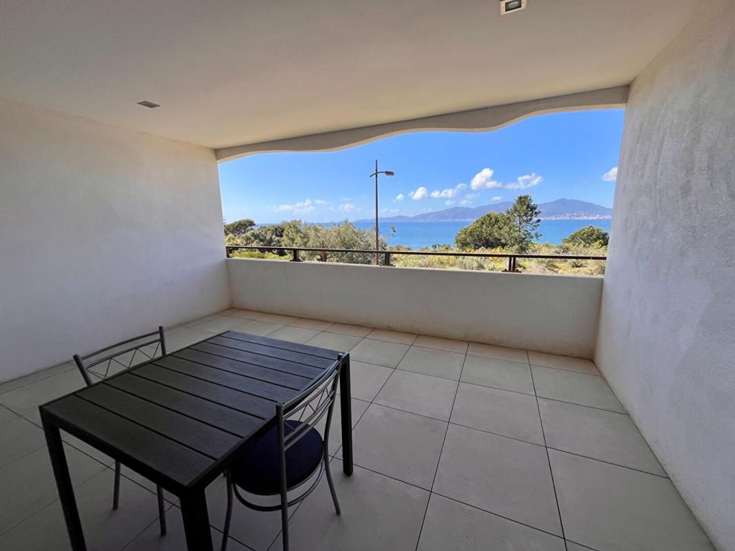 VENTE T2 42 m² VUE MER, PROCHE PLAGE, PIETROSELLA (20166)
