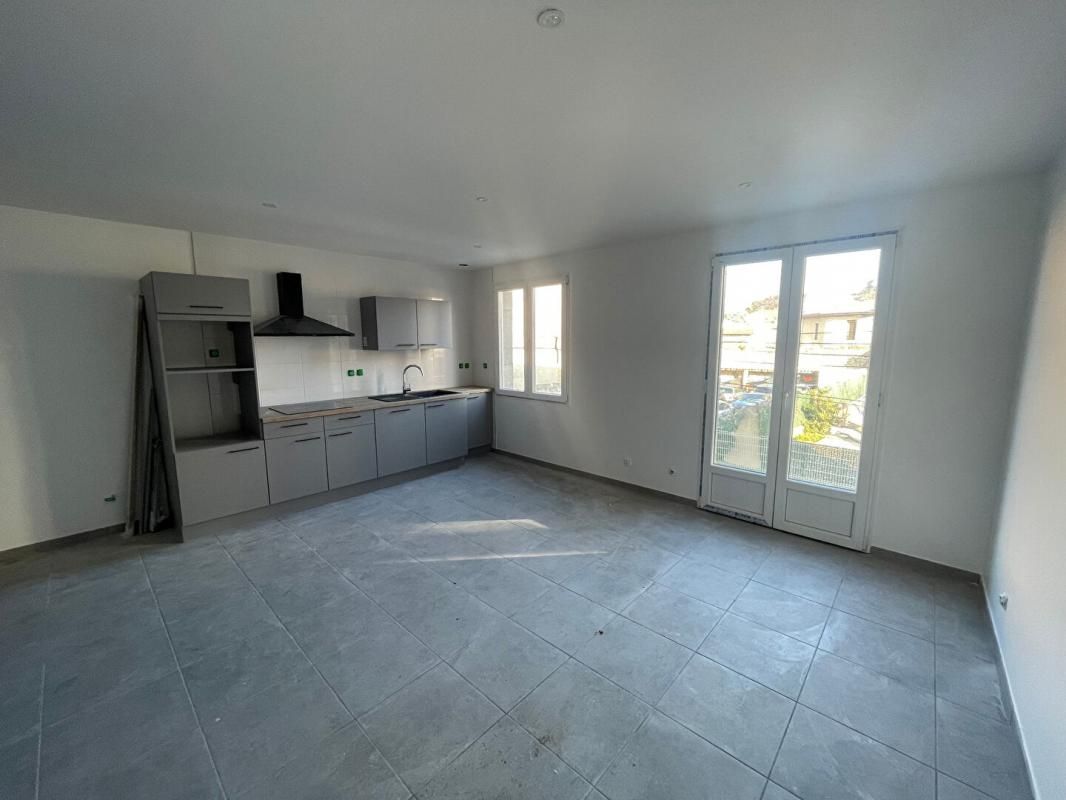 BOURG-LES-VALENCE Maison Bourg Les Valence 5 pièce(s) 111 m2, garage 3