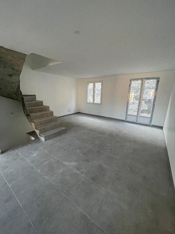 BOURG-LES-VALENCE Maison Bourg Les Valence 5 pièce(s) 111 m2, garage 4