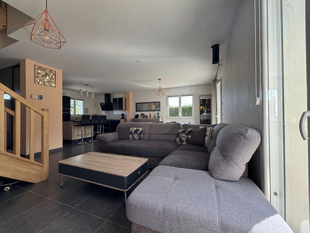 PUBLIER Exclusivité Maison Publier 5 pièces 98 m2 Jardin Garage 74500 2