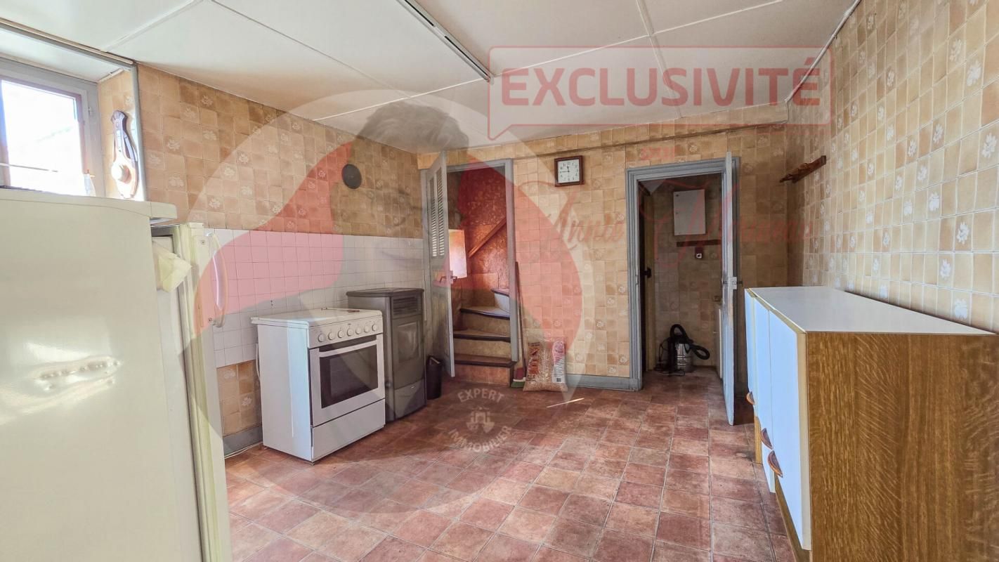 SAINT-JEAN-EN-VAL PETITE MAISON 70m² À RÉNOVER + GRANGE 40 m² et CAVE 30 m² 2