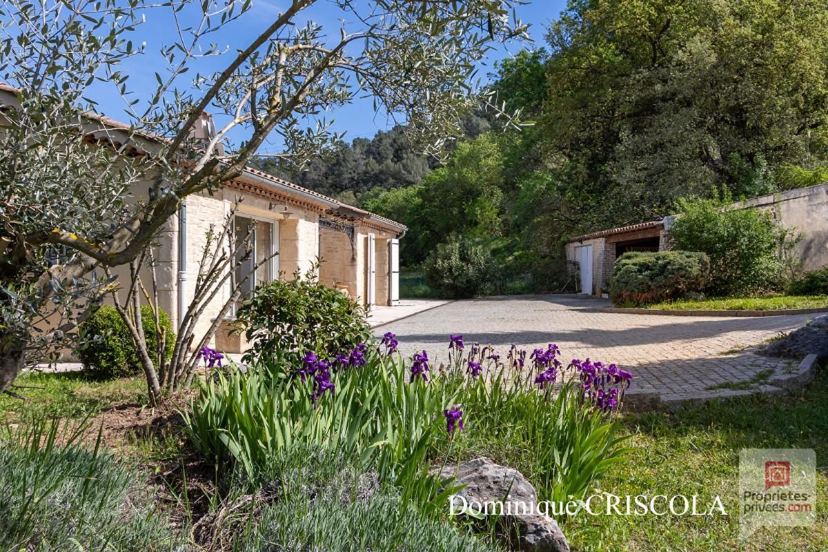 Maison Saint Zacharie 5 pièce(s) 140m2 env. avec piscine et grand jardin