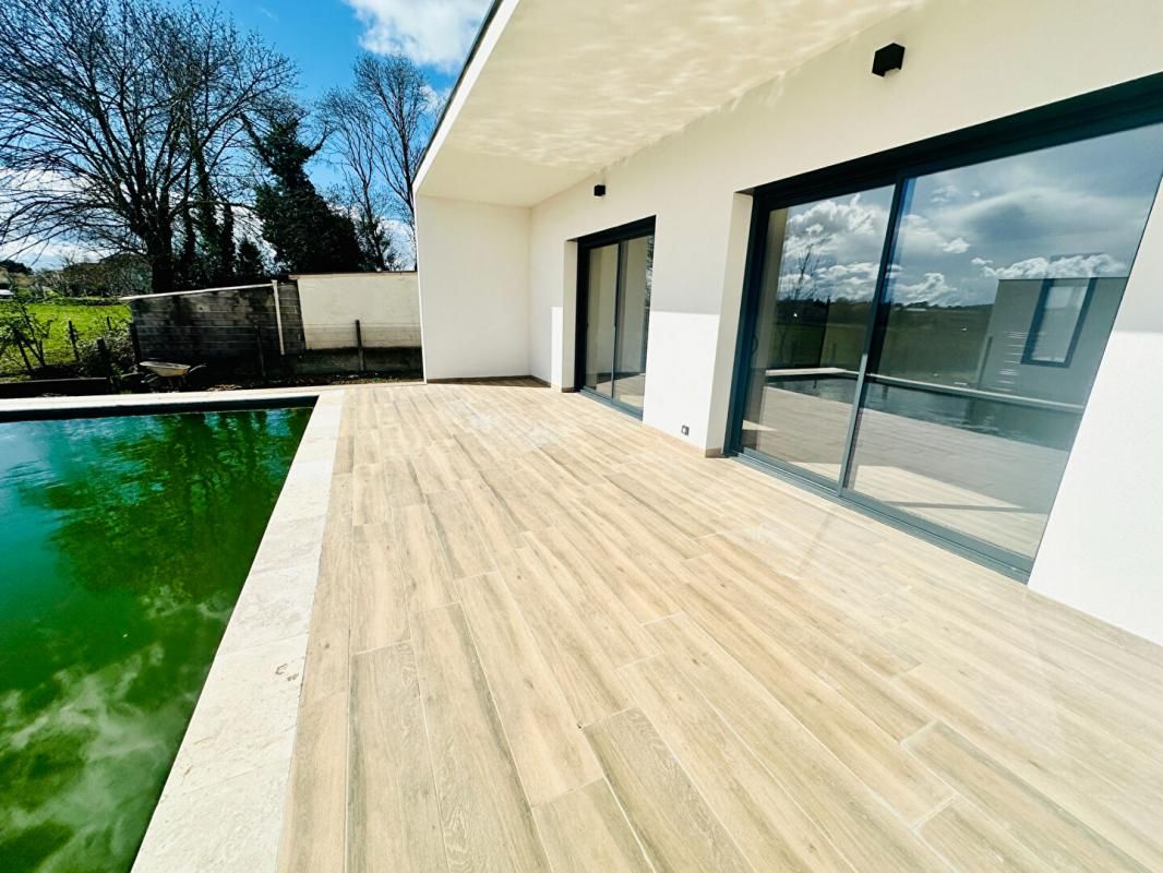 SAINT-PRIVAT-DES-VIEUX Villa Saint Privat Des Vieux 5 pièce(s) 125 m2 + piscine 3