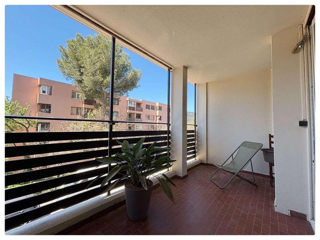 LA VALETTE-DU-VAR Appartement traversant 3 pièces 66 m2 2