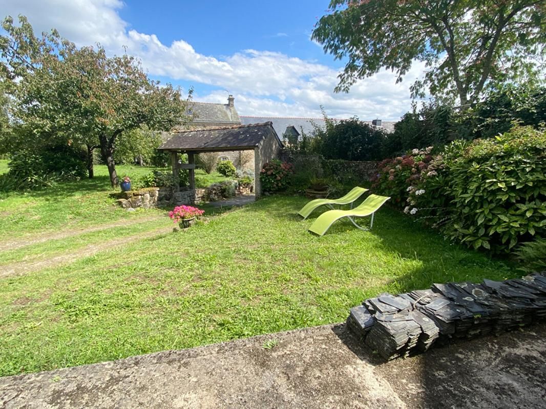 VANNES PLOEREN aux portes de Vannes, Ensemble immobilier en pierres longère 248M2 et bâtisse de150M2 sur 1500 M2 de terrain 3