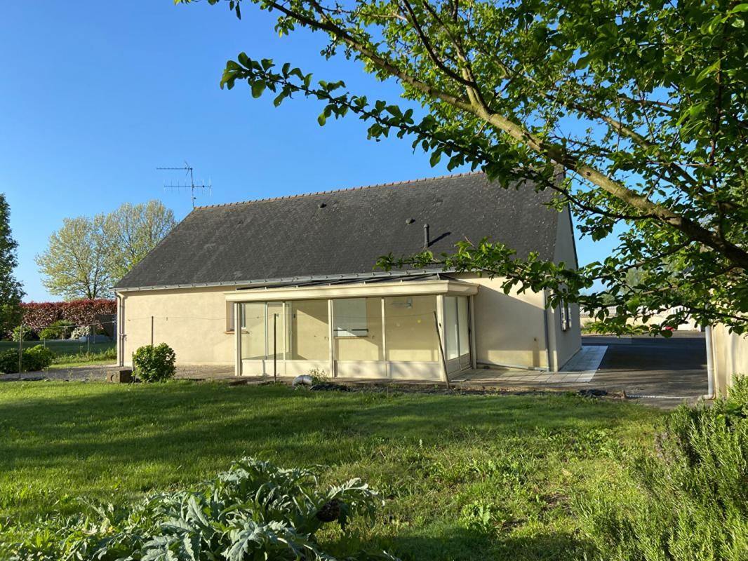 DAUMERAY Maison plain pied - Daumeray 4 pièce(s) 80 m2 2