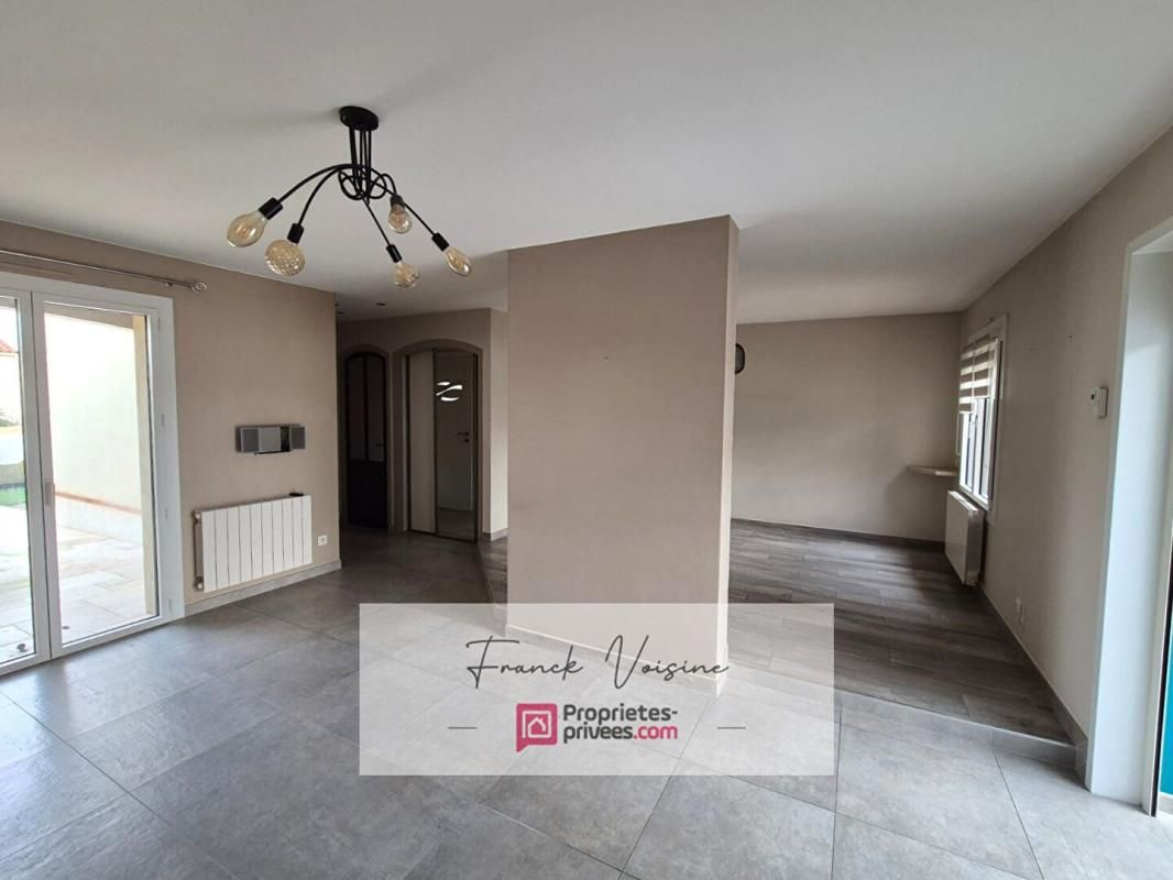 LES HERBIERS A VENDRE  -  Les Herbiers - Maison de plain-pied,  3 Chambres sur un terrain de 610 M2 env 3