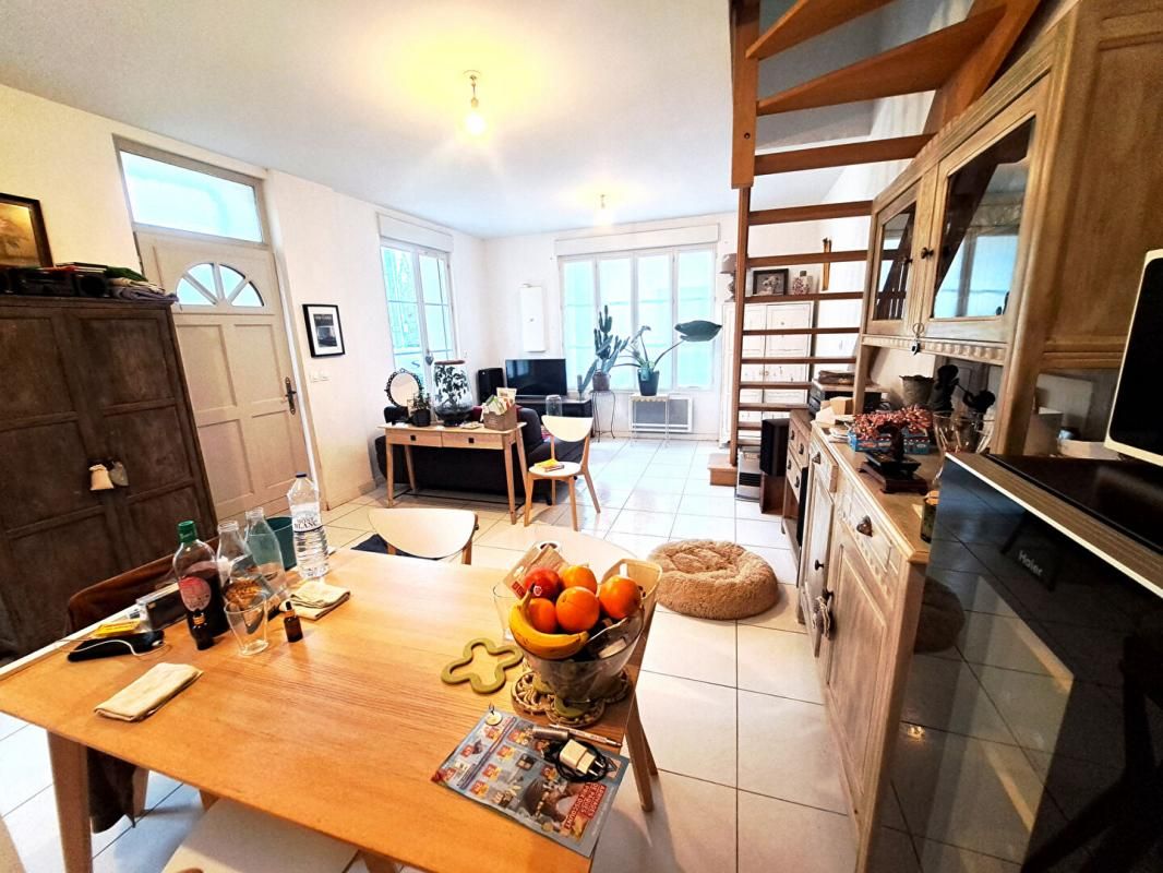 ANGOULEME 2 Maisons avec jardins dans le centre ville d'Angouleme de 73m2 et 64m2 - 2 chambres chacunes 3