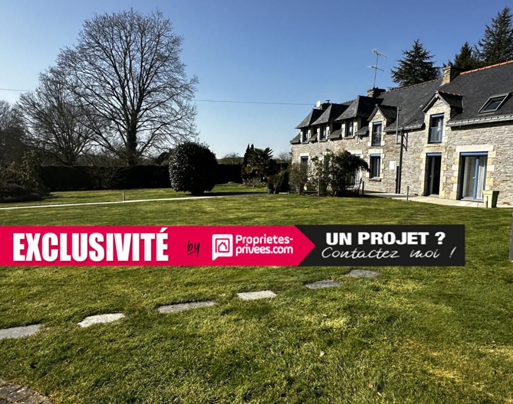 Maison Pipriac 12 pièce(s) 210 m2 + dépendances + 5500 m² (possibilité + )