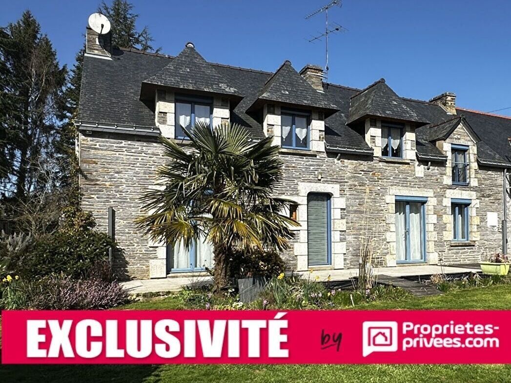 PIPRIAC Maison Pipriac 12 pièce(s) 210 m2 + dépendances + 5500 m² (possibilité + ) 2