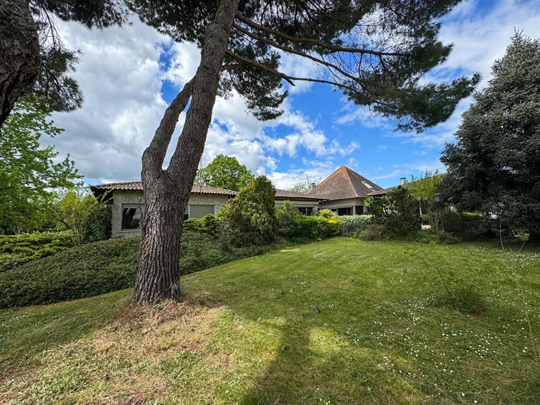 Maison Bergerac 11 pièce(s) 230 m2, belle emplacement, jolie vue, calme