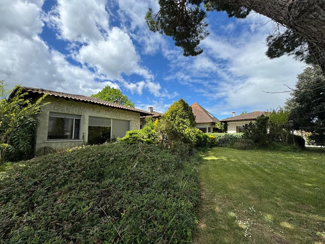 BERGERAC Maison Bergerac 11 pièce(s) 230 m2, belle emplacement, jolie vue, calme 2