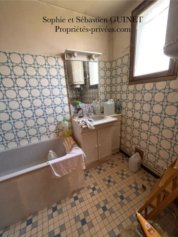 LES PINEAUX Exclusivité maison à rénover 3